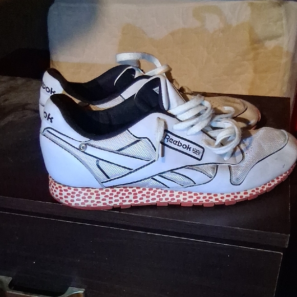 Keith Harring Reebok 10.5 - Picture 2 of 4
